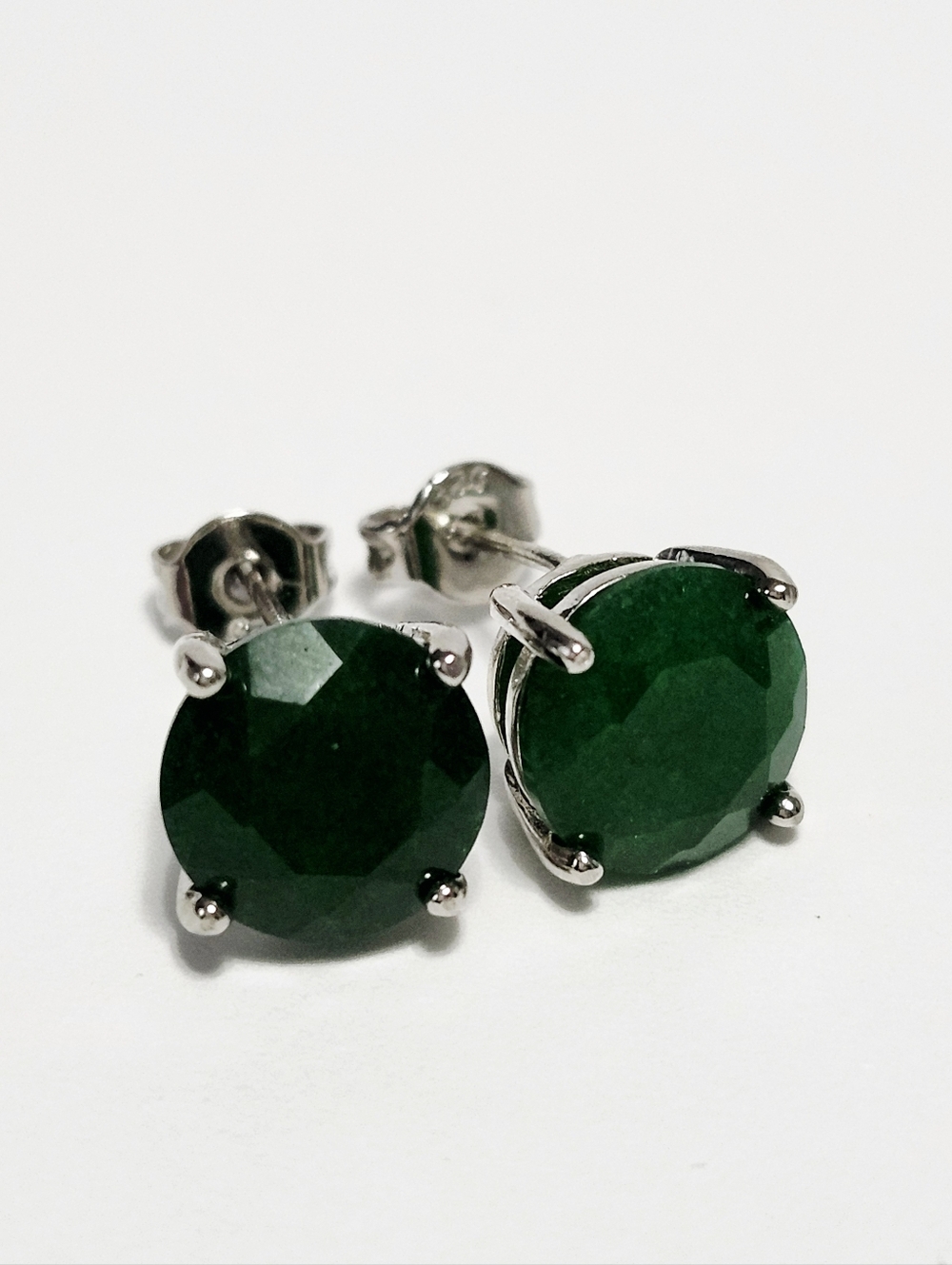 4.00ct Emerald Solitaire Sterling Silver Stud Earrings NEW - Picture 4 of 13